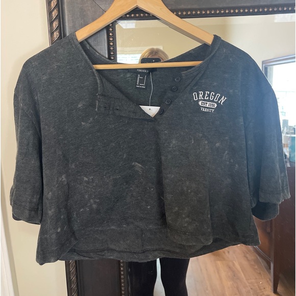 cropped oregon tee - Picture 1 of 2